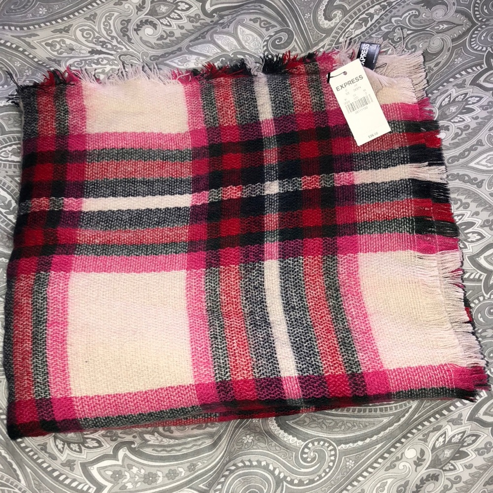 Express blanket scarf
